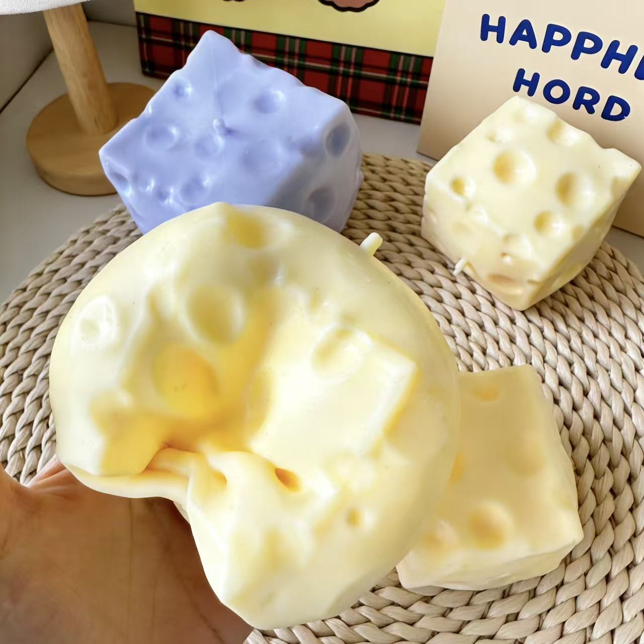 Crunchy Cheese Squishy – Zero Bounce Moldable Fidget Toy
